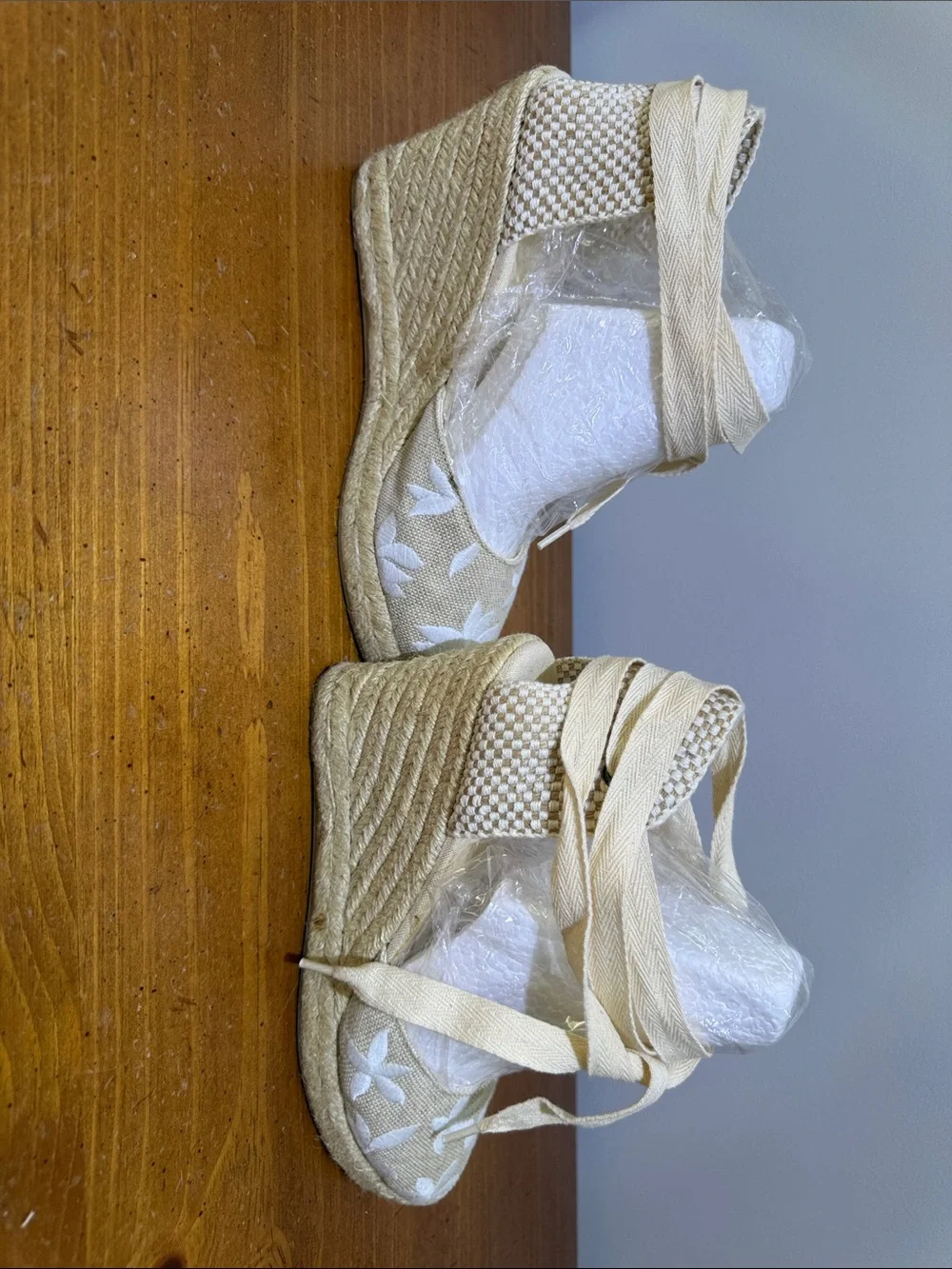 Soludos Cream Floral Espadrille Wedges with Ankle Wrap